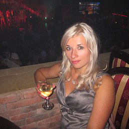 romantic female looking for guy in Portage, Wisconsin